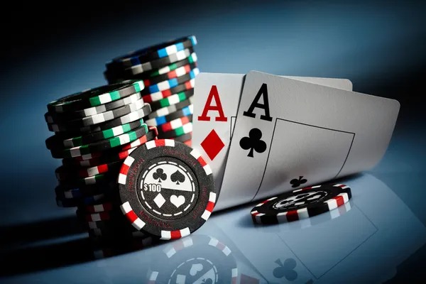 Live dealer at novatoto Tarung Mesin table with HD multi-camera studio setup